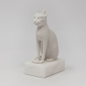 Statuetta di gatto bianco